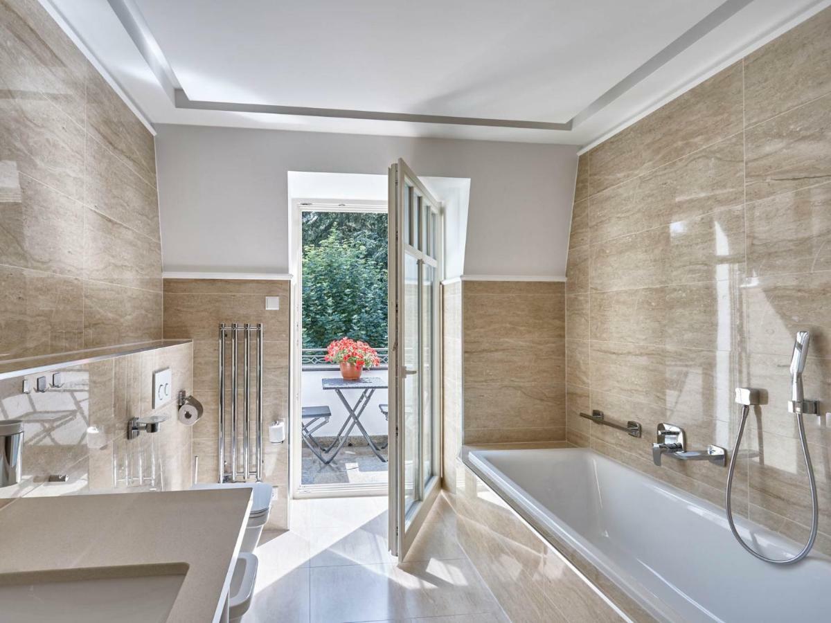 קרלובי וארי Apartment Villa Dionysus מראה חיצוני תמונה