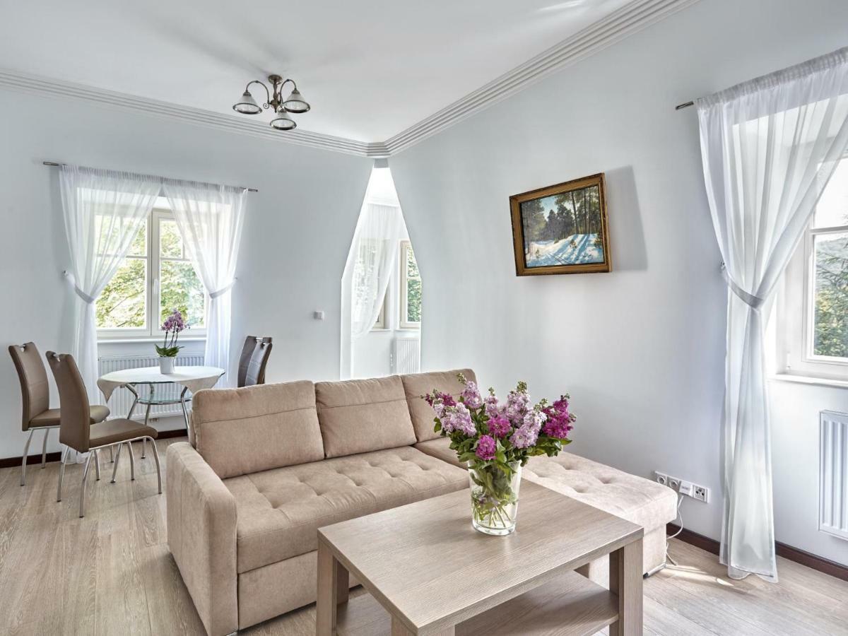 קרלובי וארי Apartment Villa Dionysus מראה חיצוני תמונה