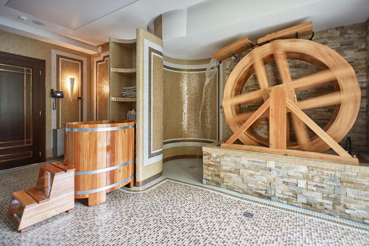 קרלובי וארי Apartment Villa Dionysus מראה חיצוני תמונה